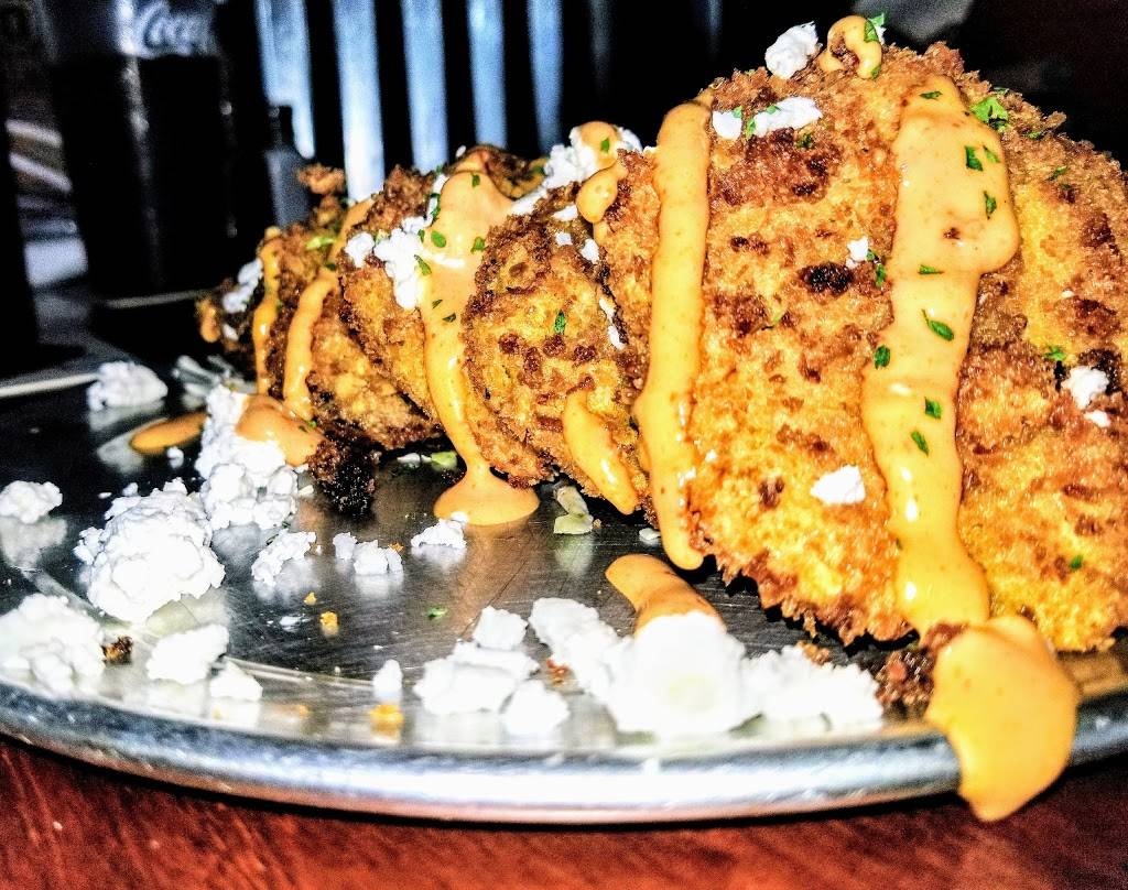 Charleston Sports Pub Mount Pleasant | restaurant | 1909 N Hwy 17, Mt Pleasant, SC 29464, USA | 8437323334 OR +1 843-732-3334