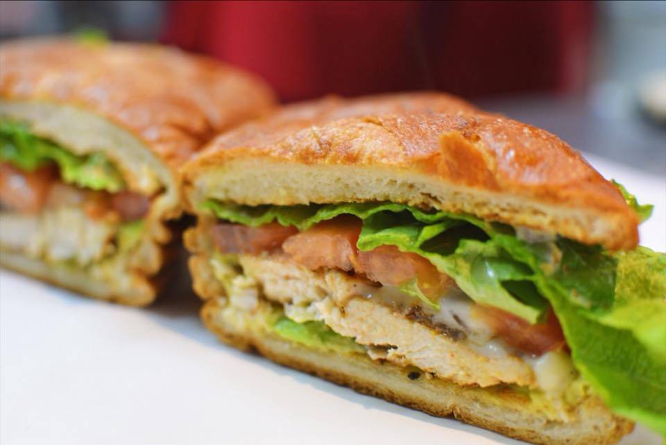 Hall of Flame Burger | restaurant | 2549, 73 Cambon Dr, San Francisco, CA 94132, USA | 4155844444 OR +1 415-584-4444