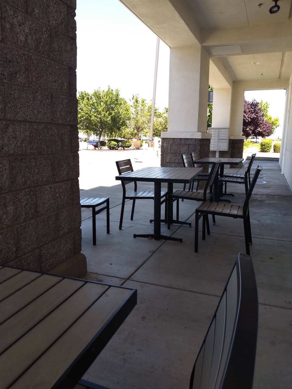 Burgerim | restaurant | 115 E Dorset Dr Suite E, Dixon, CA 95620, USA | 7076763003 OR +1 707-676-3003