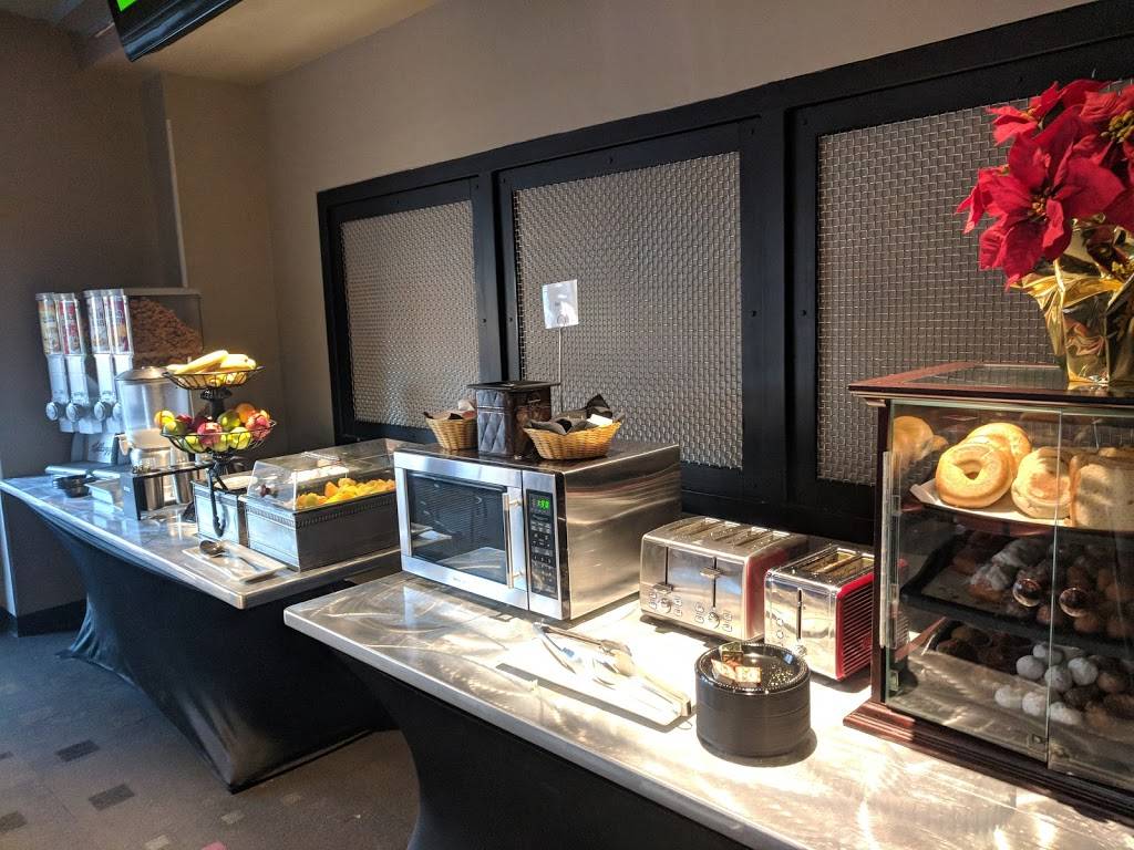 Plaza Grill Restaurant | restaurant | 7750 Carondelet Ave, Clayton, MO 63105, USA | 3147191116 OR +1 314-719-1116