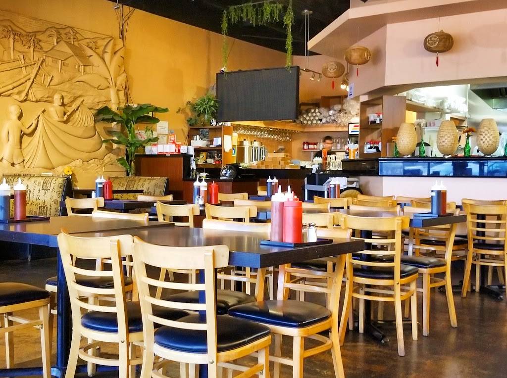 Pho Green Papaya | restaurant | 13215 SE Mill Plain Blvd # C2, Vancouver, WA 98684, USA | 3608911369 OR +1 360-891-1369
