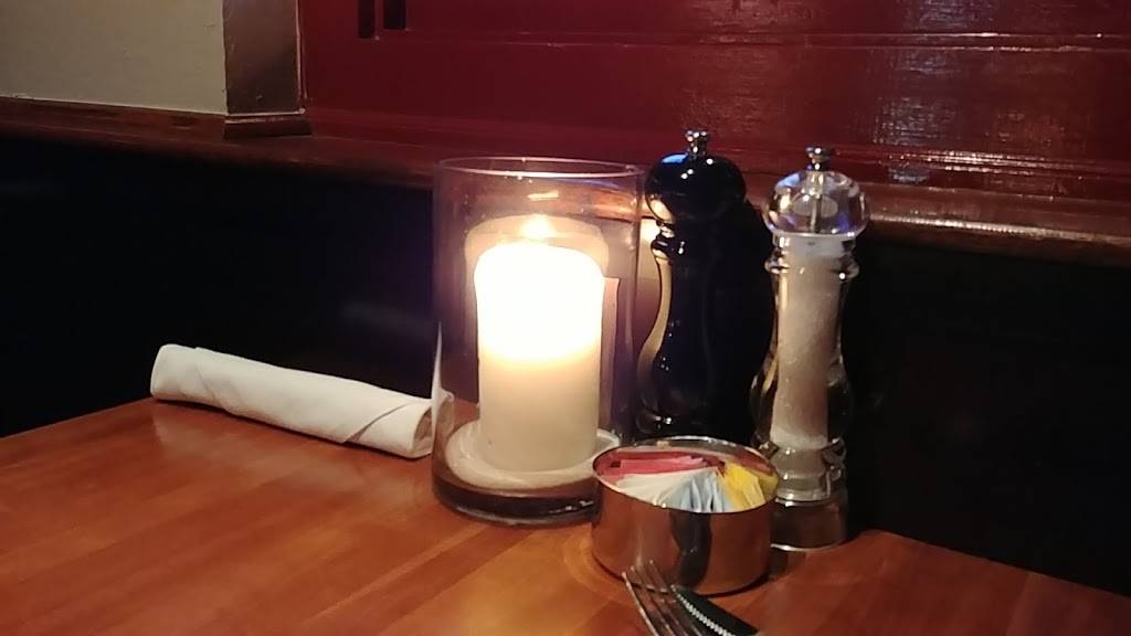 J. Alexanders Redlands Grill | restaurant | 7970 Washington Village Dr, Dayton, OH 45459, USA | 9374354441 OR +1 937-435-4441