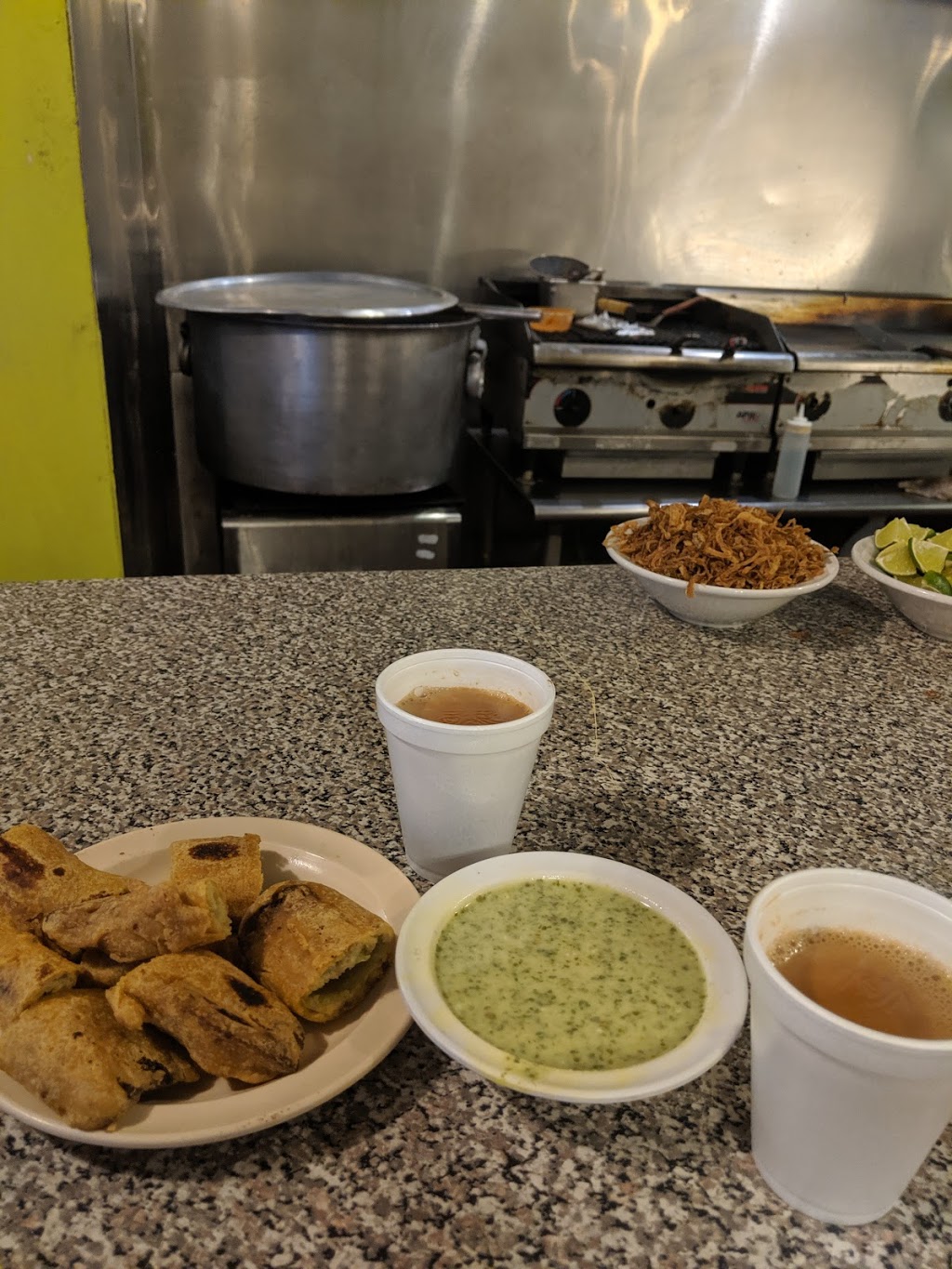 Flaming Wok N Grill | restaurant | 903 N Halsted St, Chicago, IL 60642, USA | 3122740599 OR +1 312-274-0599