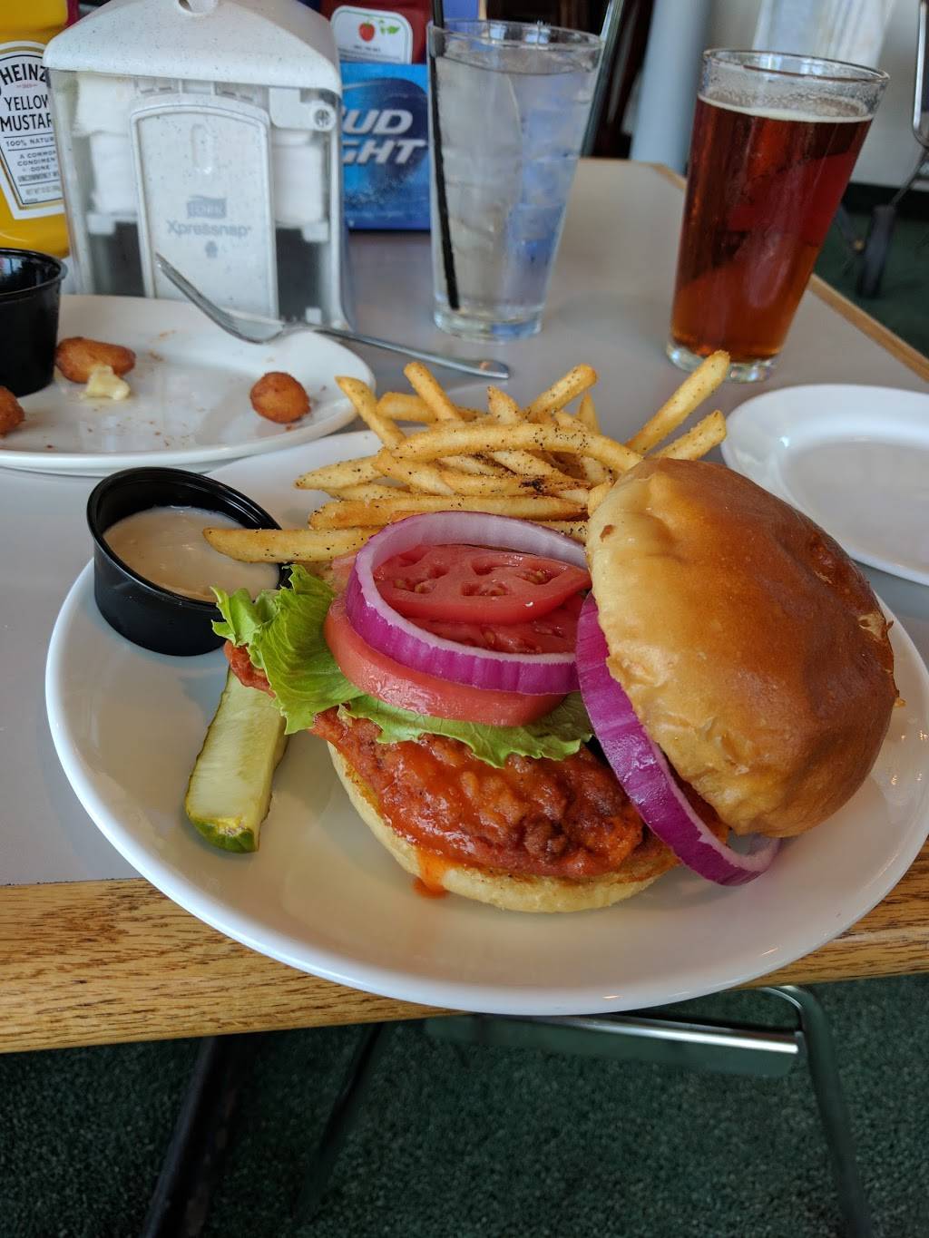 Cozys Pub | restaurant | 1431 Lexington Pkwy N, St Paul, MN 55103, USA | 6515291294 OR +1 651-529-1294