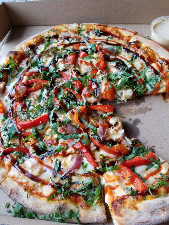 ZaLat Pizza Fitzhugh Dallas | restaurant | 2519 N Fitzhugh Ave, Dallas, TX 75204, USA | 2143709786 OR +1 214-370-9786