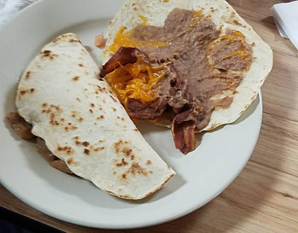 Vickys Mexican Restaurant | restaurant | 2349 Pinn Rd, San Antonio, TX 78227, USA | 8777716654 OR +1 877-771-6654