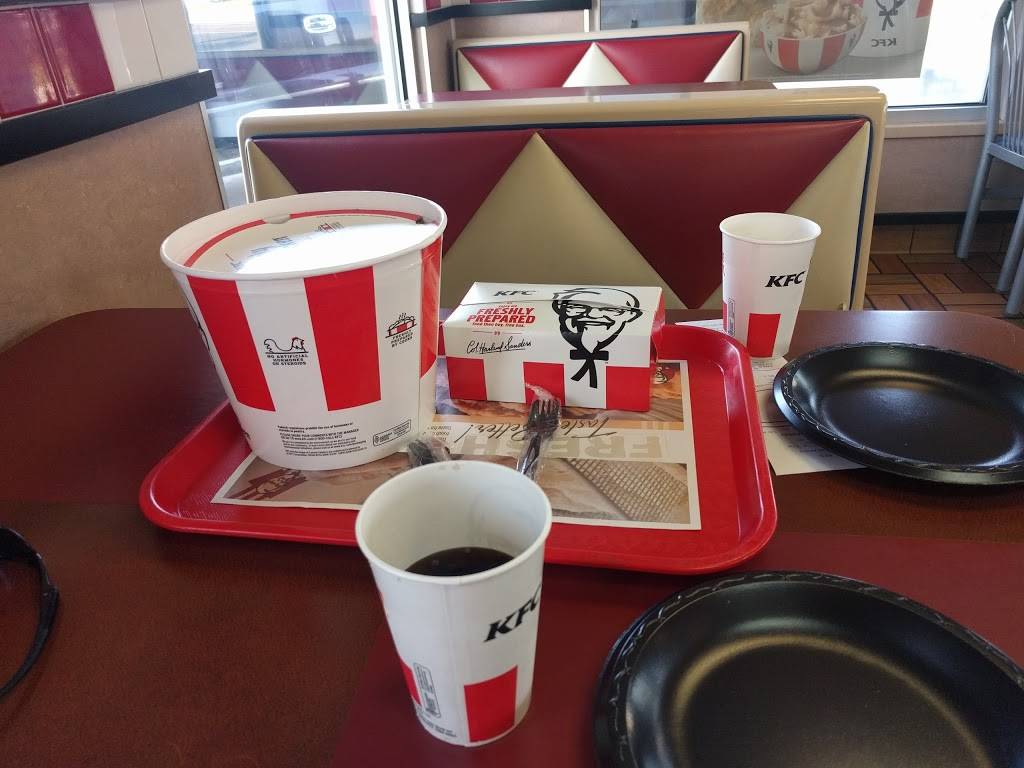 KFC | restaurant | 1144 Country Club Dr, Madera, CA 93638, USA | 5596734341 OR +1 559-673-4341