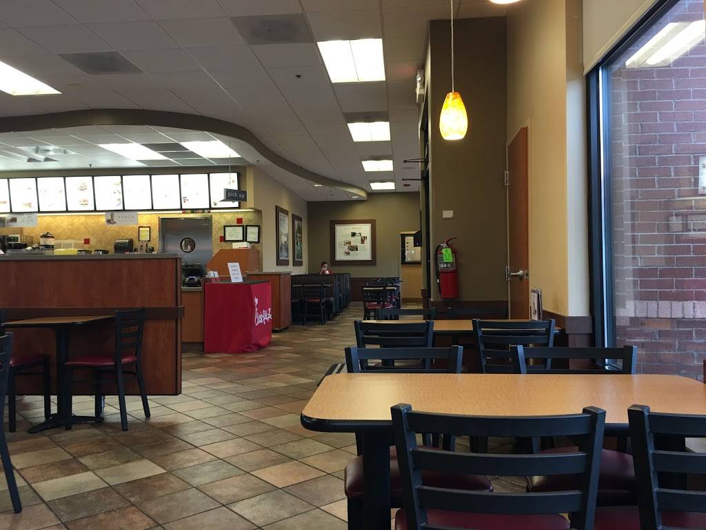 Chick-fil-A | restaurant | 753 W Elk Ave Bemberg Shopping Center, Elizabethton, TN 37643, USA | 4232971266 OR +1 423-297-1266