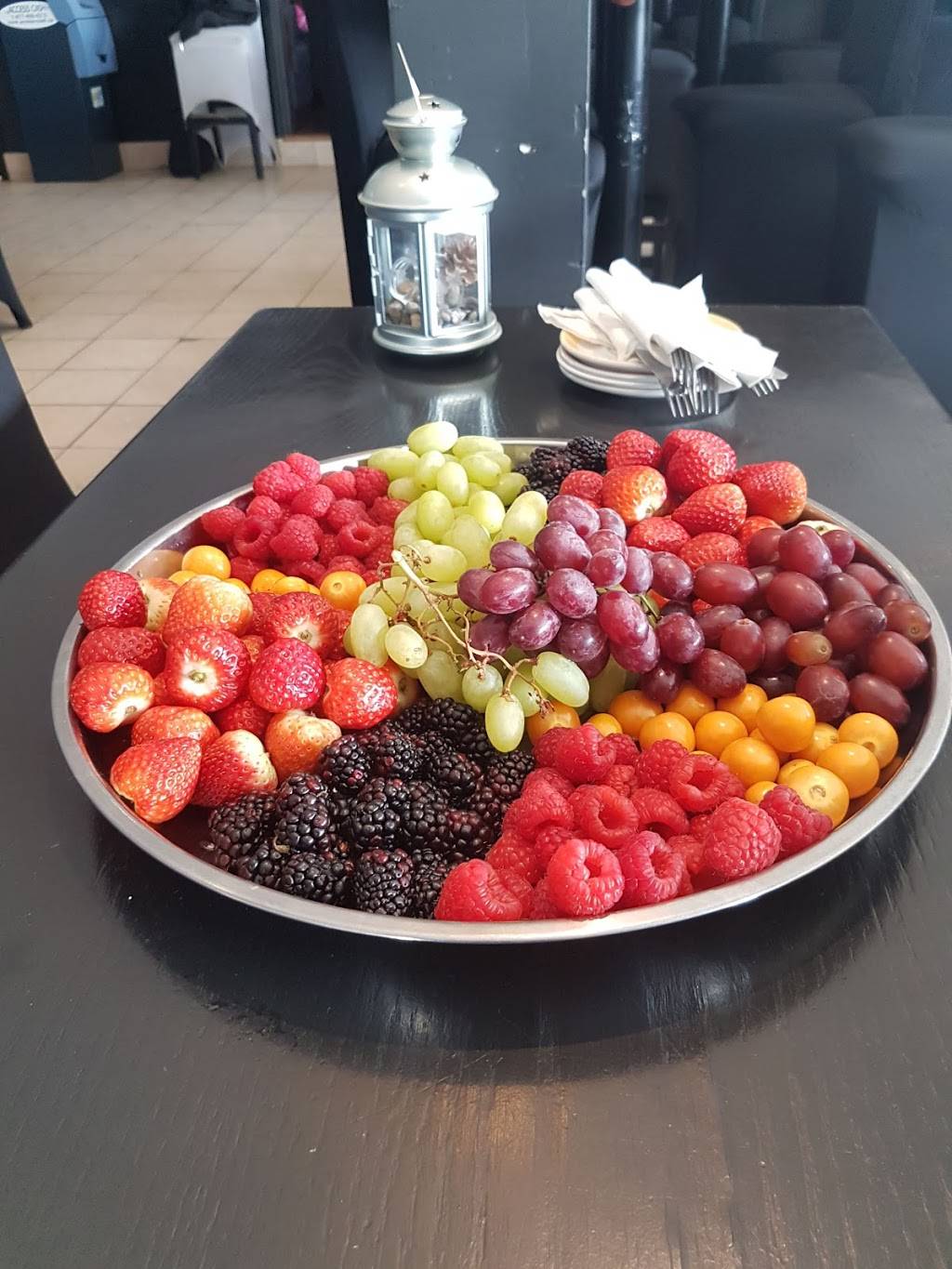 Live Resto Lounge | restaurant | 235 Salem Rd S, Ajax, ON L1Z 0B1, Canada | 9056835483 OR +1 905-683-5483