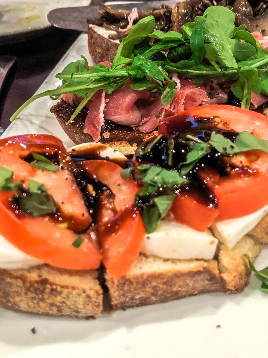 Zappones Italian Bistro | restaurant | 1652 N Higley Rd suite 103, Gilbert, AZ 85234, USA | 4802182338 OR +1 480-218-2338