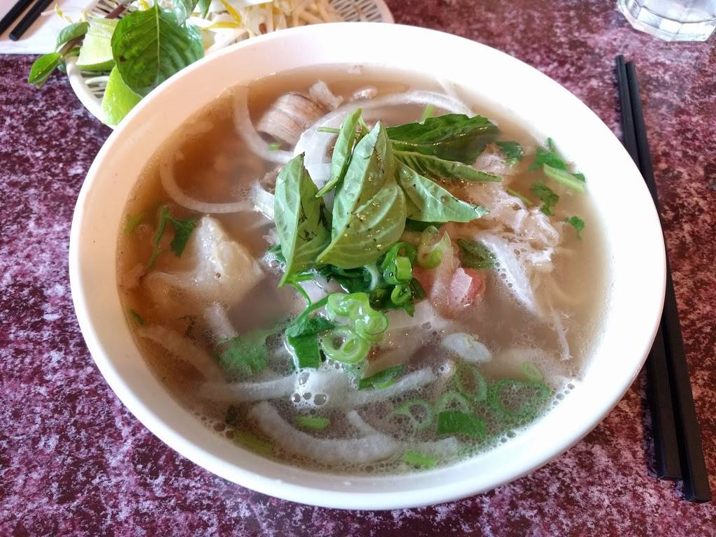 Nam Do Restaurant | restaurant | 7087 Rue Saint-Denis, Montréal, QC H2S 2S5, Canada | 5142788756 OR +1 514-278-8756