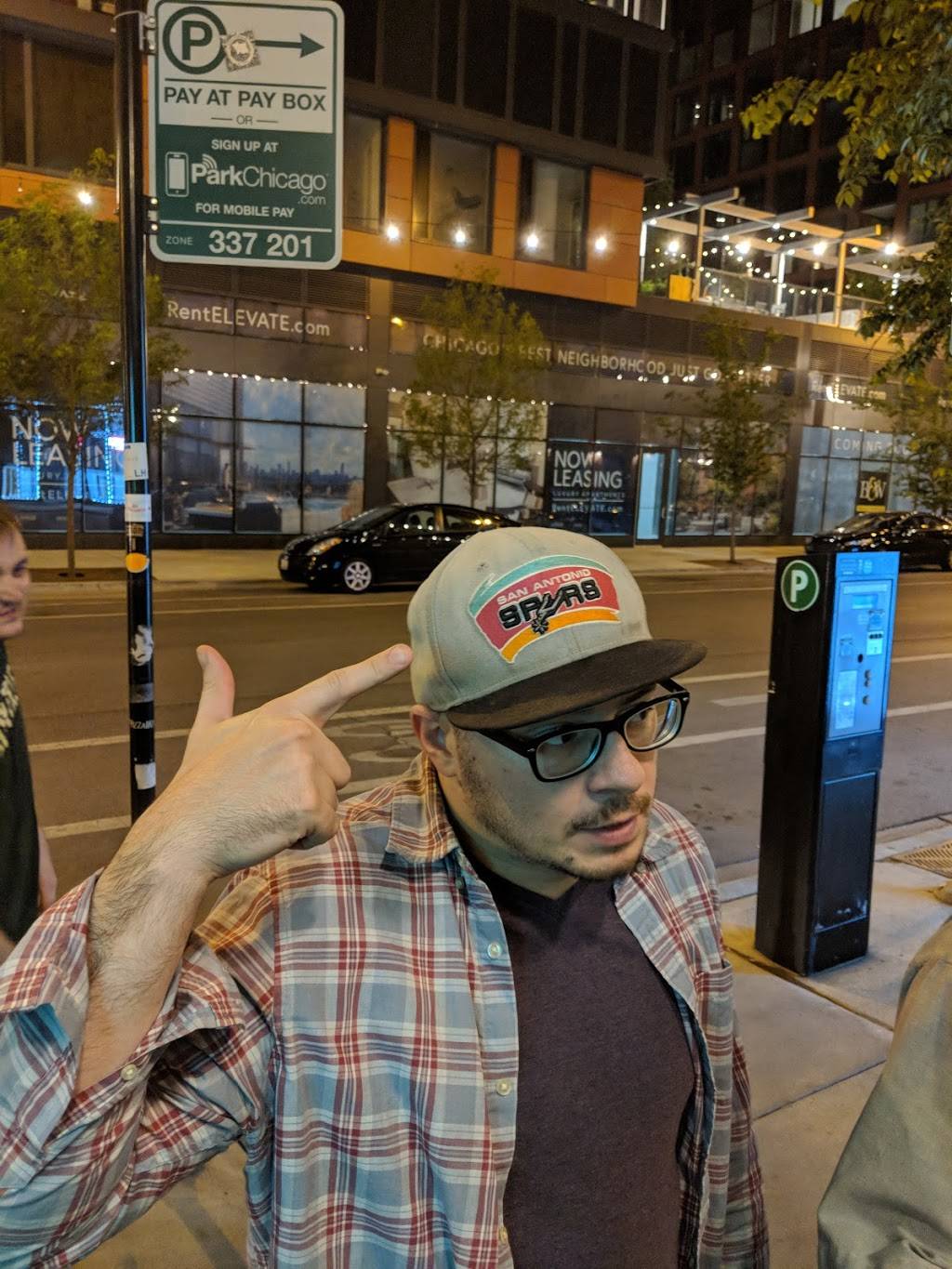 Irish Eyes | restaurant | 2519 N Lincoln Ave, Chicago, IL 60614, USA | 7733489548 OR +1 773-348-9548