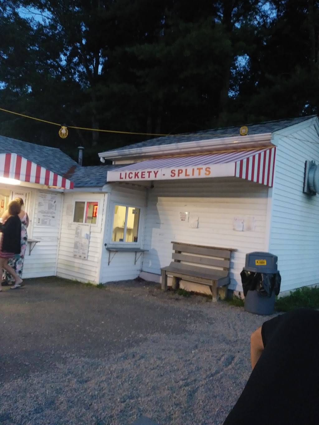 Lickety Splits | restaurant | 719 State Rd, Westport, MA 02790, USA | 5086762163 OR +1 508-676-2163