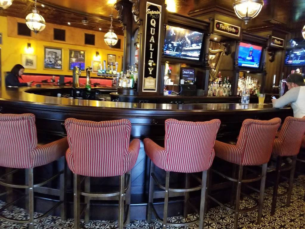 Arthurs Pub | restaurant | 930 Burnham St, Cobourg, ON K9A 2X9, Canada | 9053729940 OR +1 905-372-9940