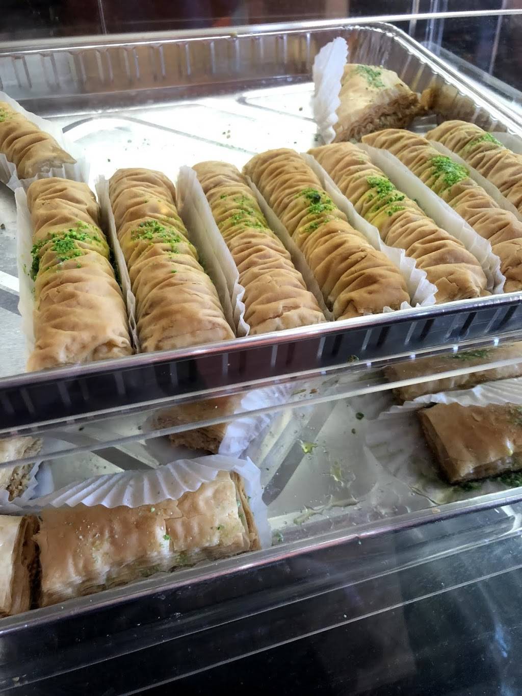 Osmows Shawarma | restaurant | 5945 Latimer Dr, Mississauga, ON L5V 0B5, Canada | 9058140400 OR +1 905-814-0400