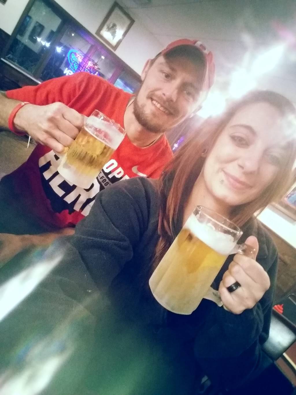 Pizza Pub & Patio | restaurant | 1 W Broadway St, Wellston, OH 45692, USA | 7403846682 OR +1 740-384-6682