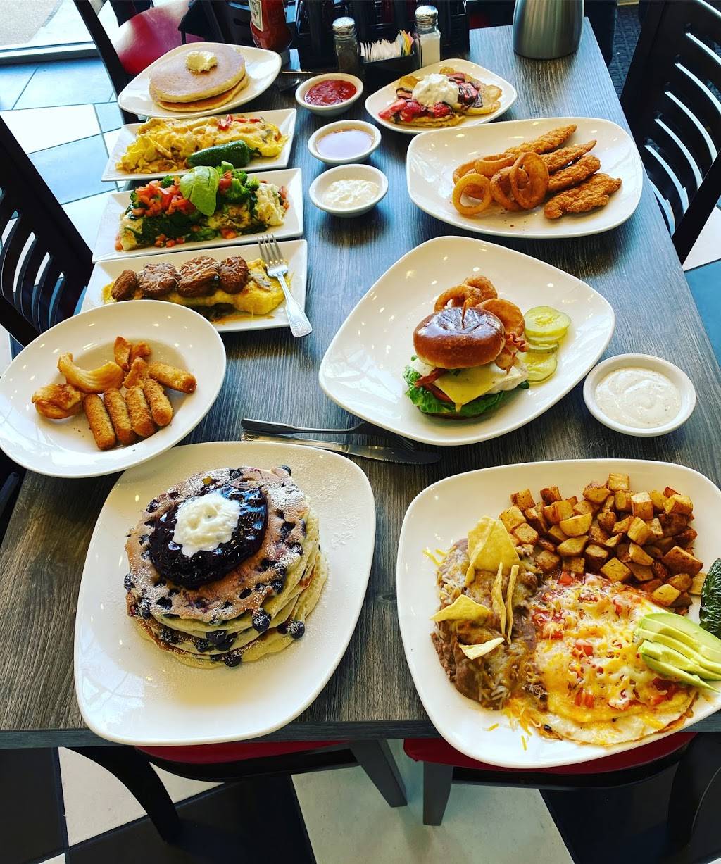 Vineyard cafe | restaurant | 2340 E Vineyard Ave Suite A3, Oxnard, CA 93036, USA | 8054855595 OR +1 805-485-5595