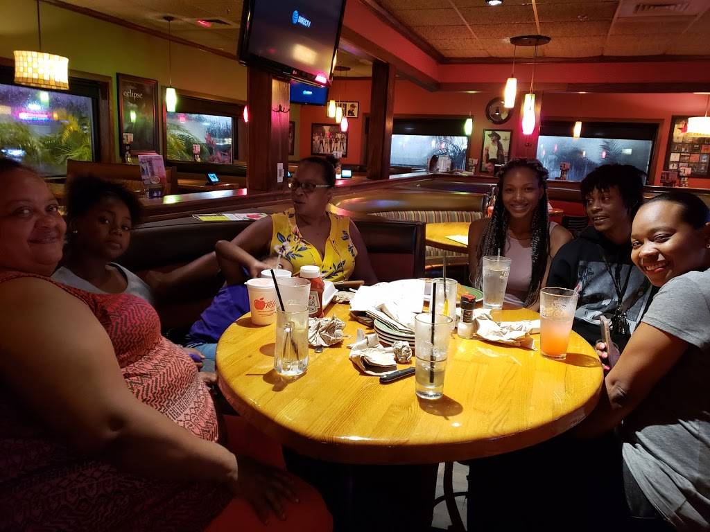 Applebees Grill + Bar | restaurant | 1700 W. Intl Speedway Blvd, Unit 600, Daytona Beach, FL 32114, USA | 3862533656 OR +1 386-253-3656