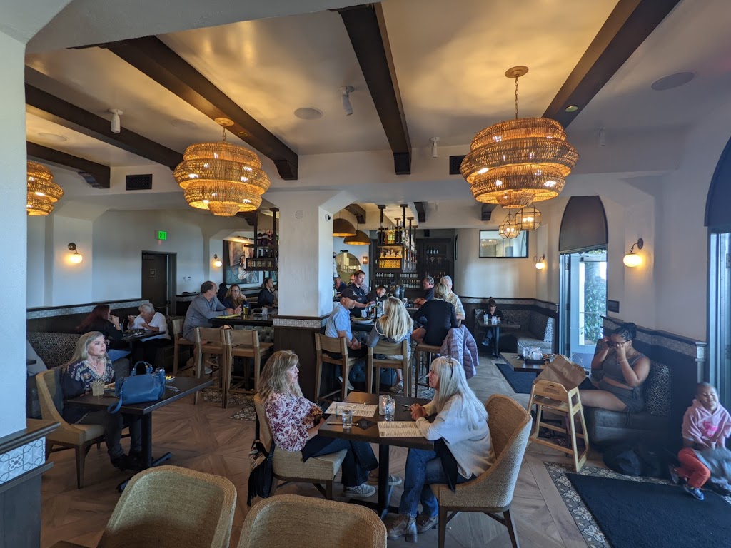 Reunion Kitchen + Drink | restaurant | 1118 E Cabrillo Blvd, Santa Barbara, CA 93103, USA | 8053643366 OR +1 805-364-3366