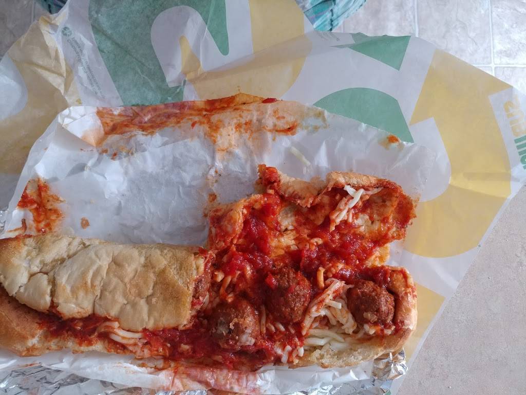 Subway | restaurant | 193 Water St, Bath, ME 04530, USA | 2074438623 OR +1 207-443-8623