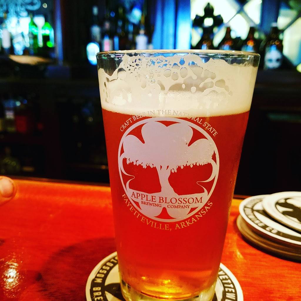Apple Blossom Brewing Company | restaurant | 1550 E Zion Rd #1, Fayetteville, AR 72703, USA | 4792874344 OR +1 479-287-4344