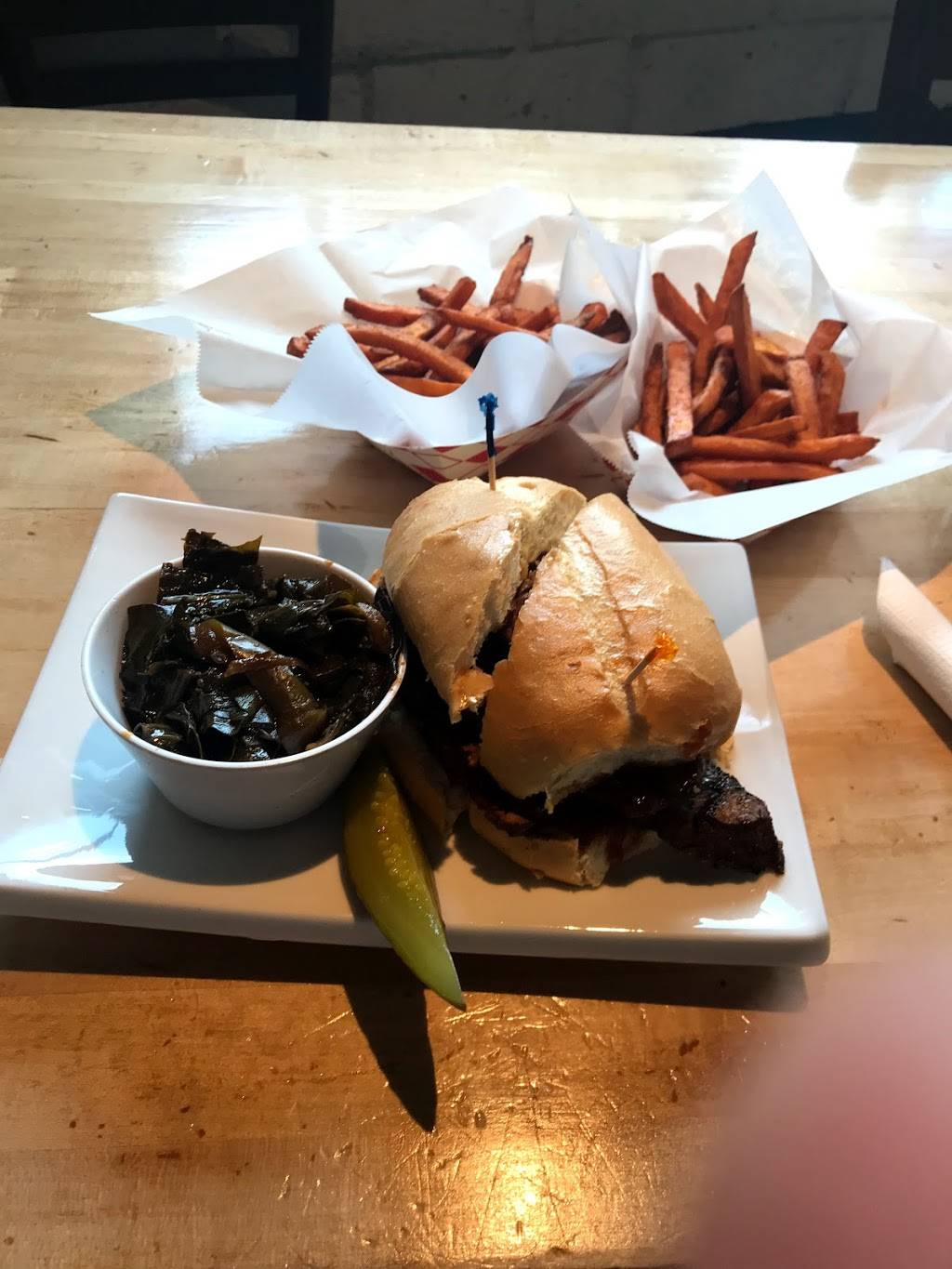 Ribs USA | restaurant | 2711 W Olive Ave, Burbank, CA 91505, USA | 8188418872 OR +1 818-841-8872