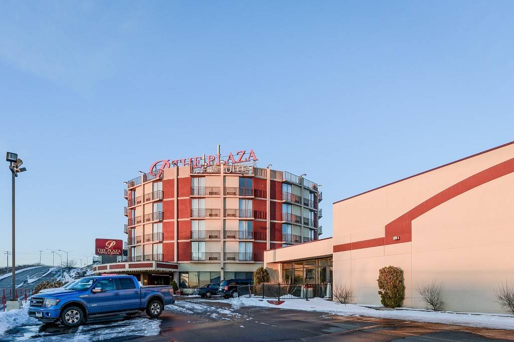 The Plaza Hotel & Suites | restaurant | 201 N 17th Ave, Wausau, WI 54401, USA | 7158454341 OR +1 715-845-4341