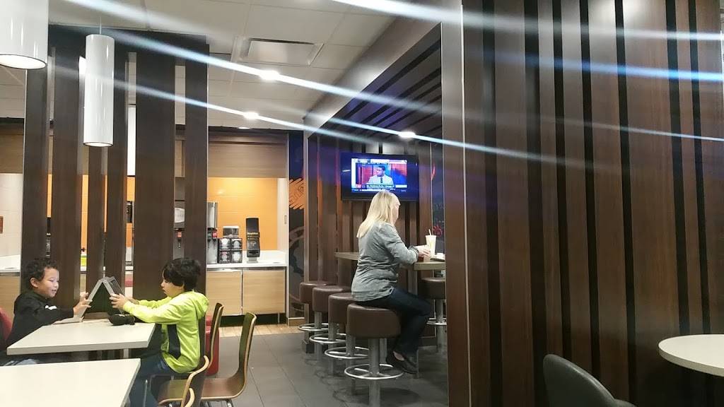 McDonalds | cafe | 5065 Clairemont Dr, San Diego, CA 92117, USA | 8582743344 OR +1 858-274-3344