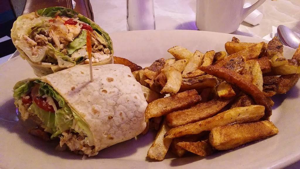 Zebbs Deluxe Grill & Bar | restaurant | 2803 Brewerton Rd, Syracuse, NY 13211, USA | 3154555131 OR +1 315-455-5131