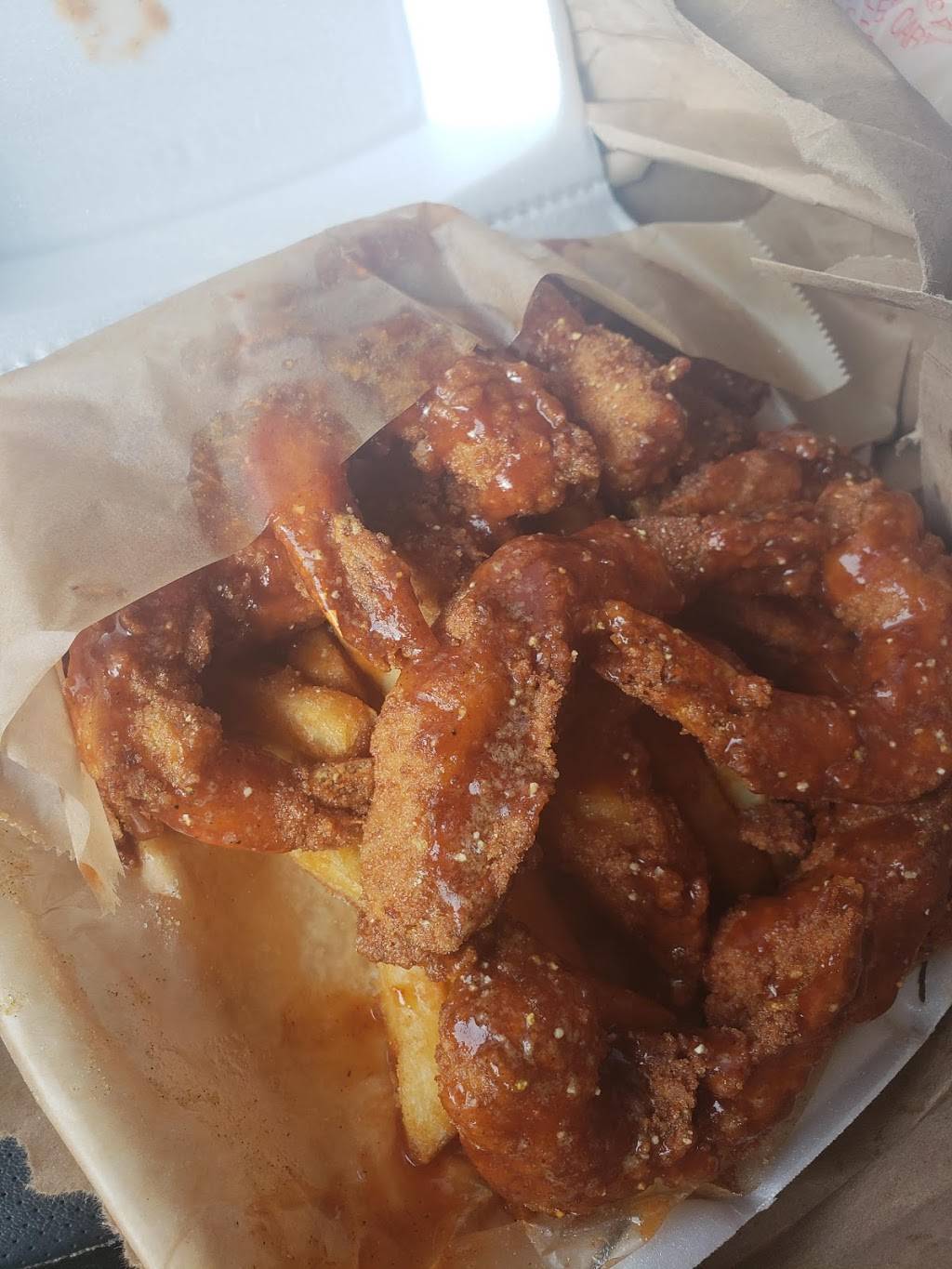 Sharx Fish & Chicken | restaurant | 3029 Prospect Ave, Kansas City, MO 64128, USA | 8169217500 OR +1 816-921-7500