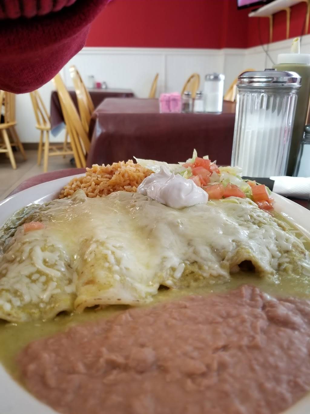 La Media Luna Cafe | restaurant | 12317 Wetmore Rd, San Antonio, TX 78247, USA | 2105454775 OR +1 210-545-4775