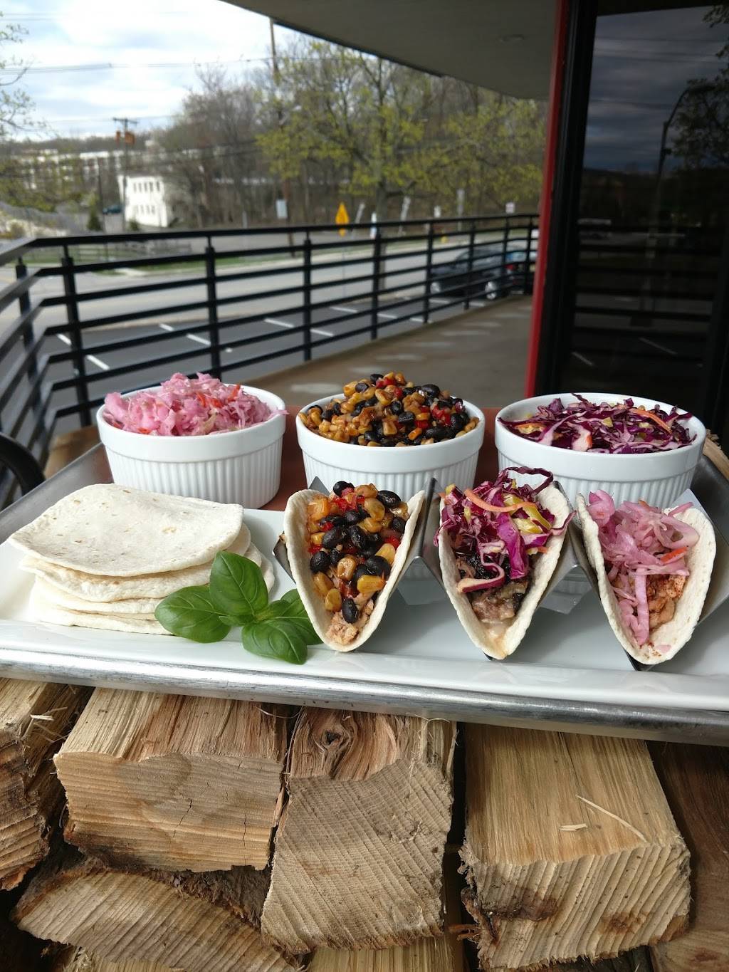 American Heroes Smokehouse | restaurant | 8610 Brentwood Blvd suite a, Brentwood, CA 94513, USA | 9255135300 OR +1 925-513-5300