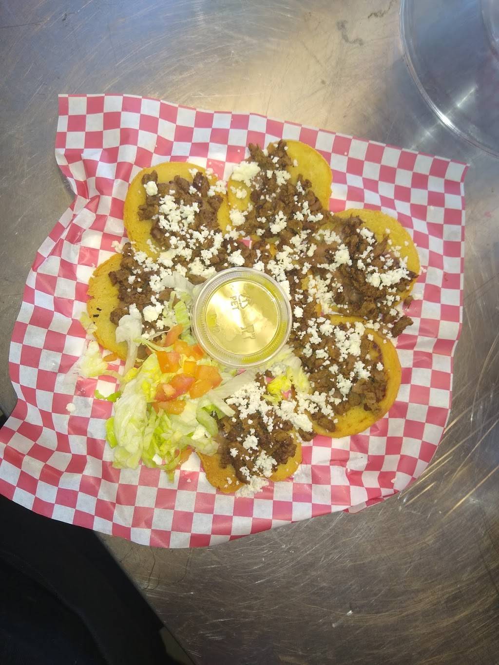 Antojitos La Laguna | restaurant | 401 E Main St, Green Forest, AR 72638, USA | 8703504026 OR +1 870-350-4026