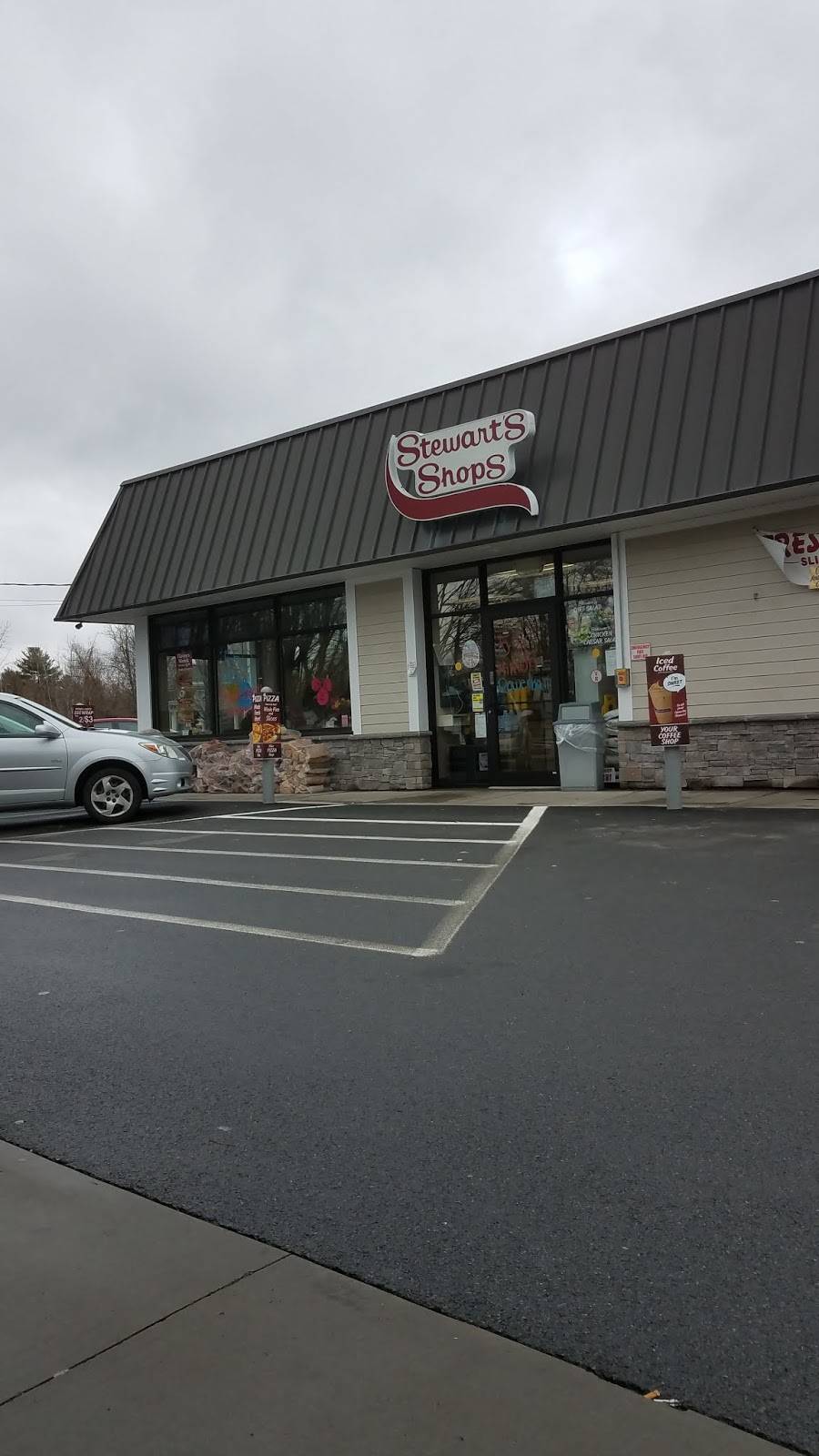 Stewarts Shops | cafe | 566 Balltown Rd, Schenectady, NY 12304, USA | 5183829402 OR +1 518-382-9402