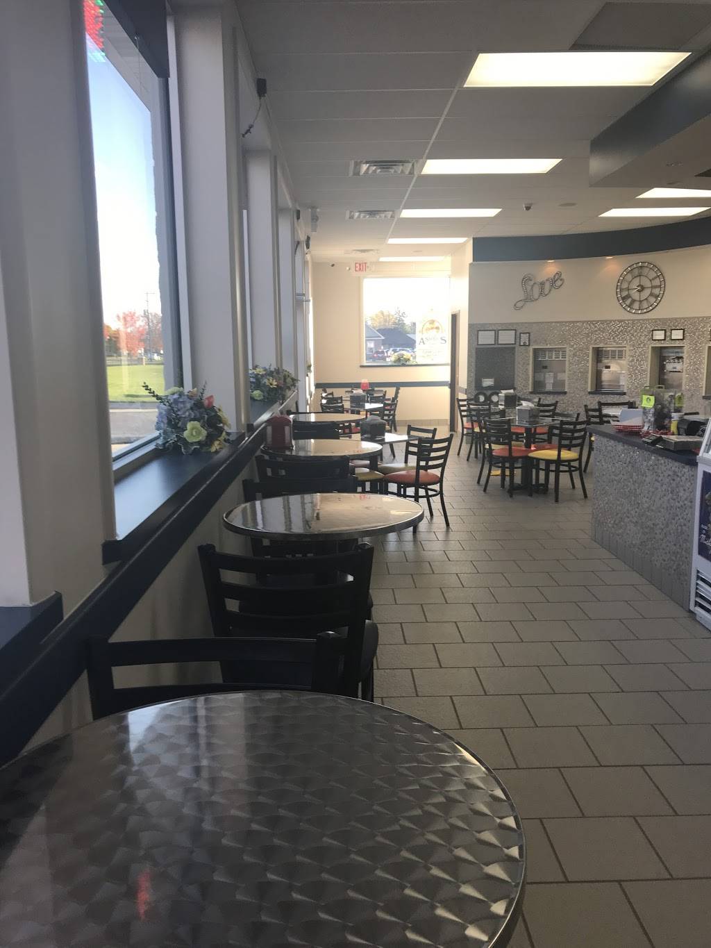 The Chill Factor | restaurant | 989 W Midland Rd, Auburn, MI 48611, USA | 9896627777 OR +1 989-662-7777