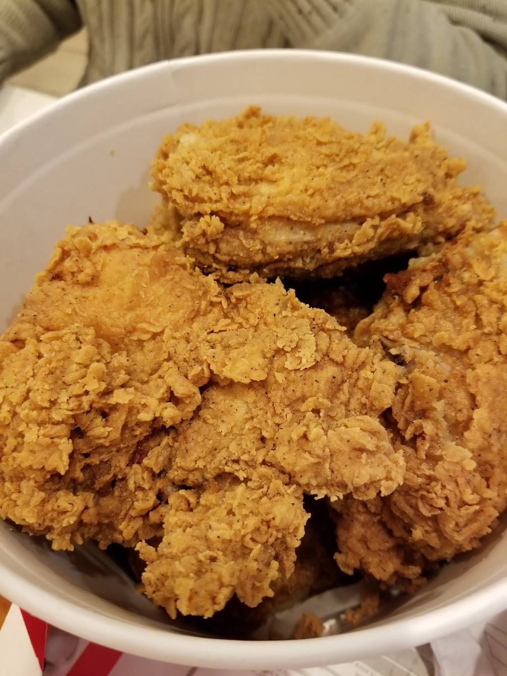 KFC | restaurant | 17 Blanding Blvd, Orange Park, FL 32073, USA | 9042697722 OR +1 904-269-7722