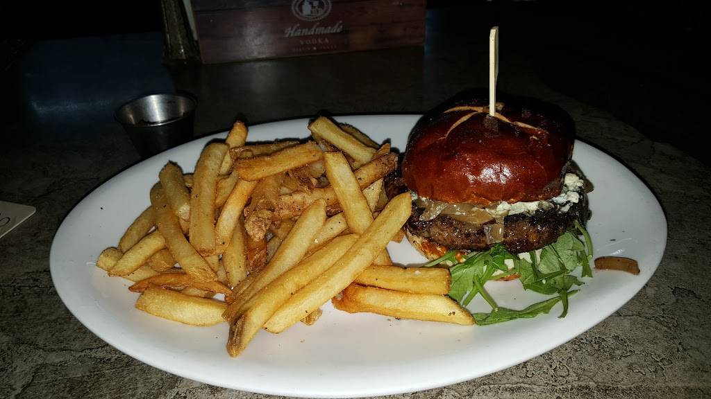 The Exchange Pub + Kitchen | restaurant | 118 W Main St, New Albany, IN 47150, USA | 8129486501 OR +1 812-948-6501