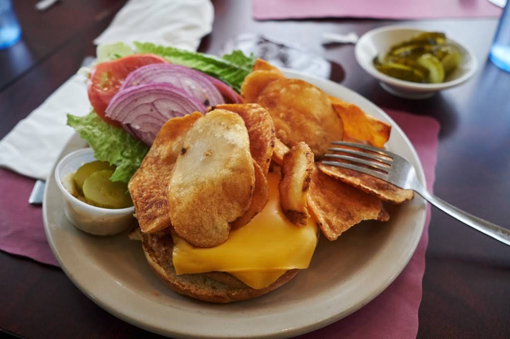 Bettys Country Kitchen | restaurant | 32 W Main St, Washingtonville, NY 10992, USA | 8456145422 OR +1 845-614-5422