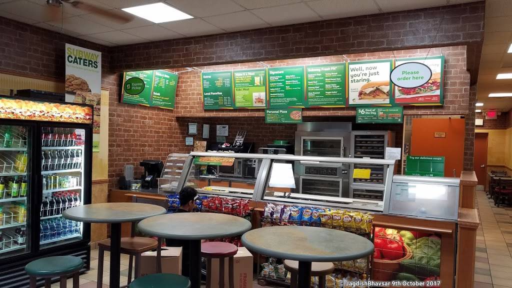 Subway Restaurants | restaurant | 4180 US-1 #200d, Monmouth Junction, NJ 08852, USA | 7323559500 OR +1 732-355-9500