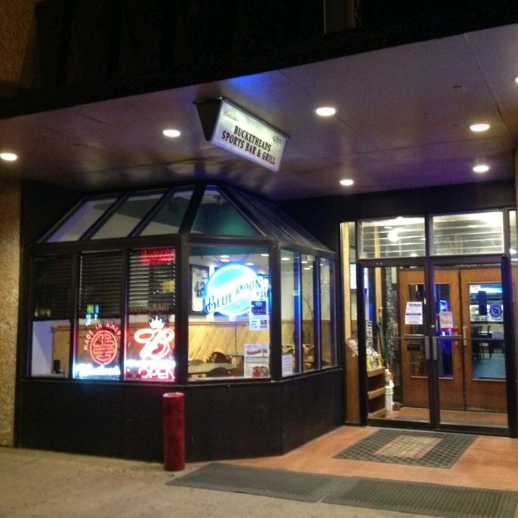 Bucketheads Sports Bar & Grill | restaurant | 46 N Brown St, Rhinelander, WI 54501, USA | 7153695333 OR +1 715-369-5333