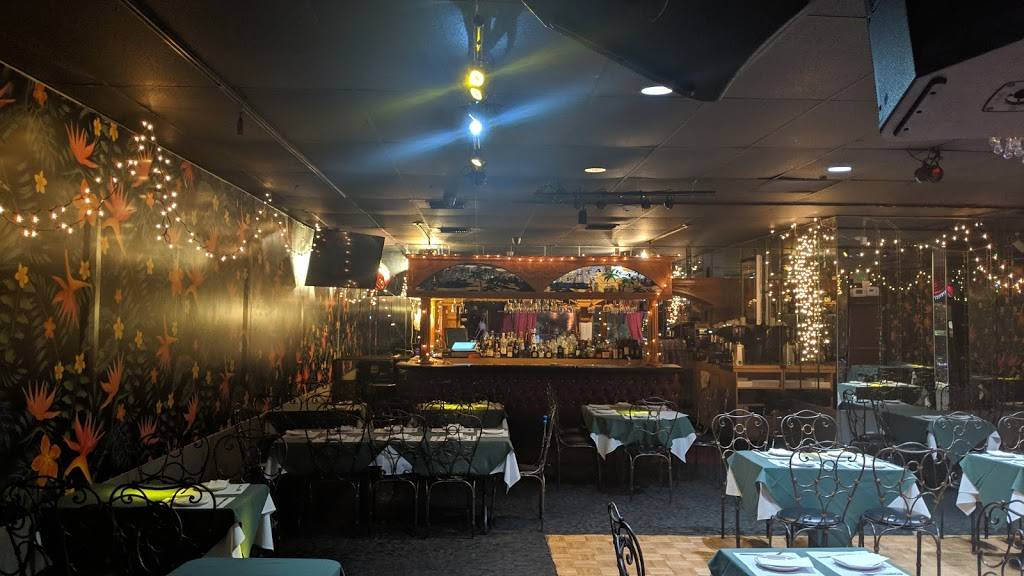 Tumnak Thai Food & Pho | restaurant | 5267 Hollywood Blvd, Los Angeles, CA 90027, USA | 3235937931 OR +1 323-593-7931