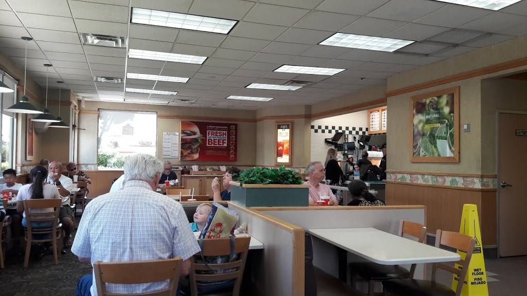 Wendys | restaurant | 3450 W Florida Blvd, Hemet, CA 92545, USA | 9517660532 OR +1 951-766-0532
