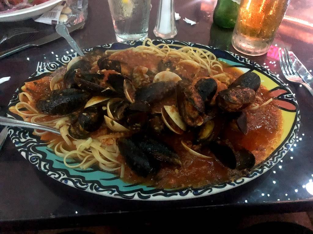 Michelinas Restaurant & Pizzeria | restaurant | 1835 SE Federal Hwy, Stuart, FL 34994, USA | 7722863455 OR +1 772-286-3455