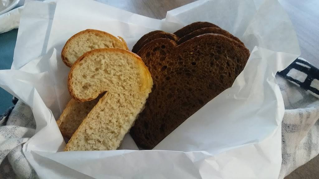 Hannahs Restaurant | restaurant | 1355 E Highland Ave, San Bernardino, CA 92404, USA | 9098832242 OR +1 909-883-2242