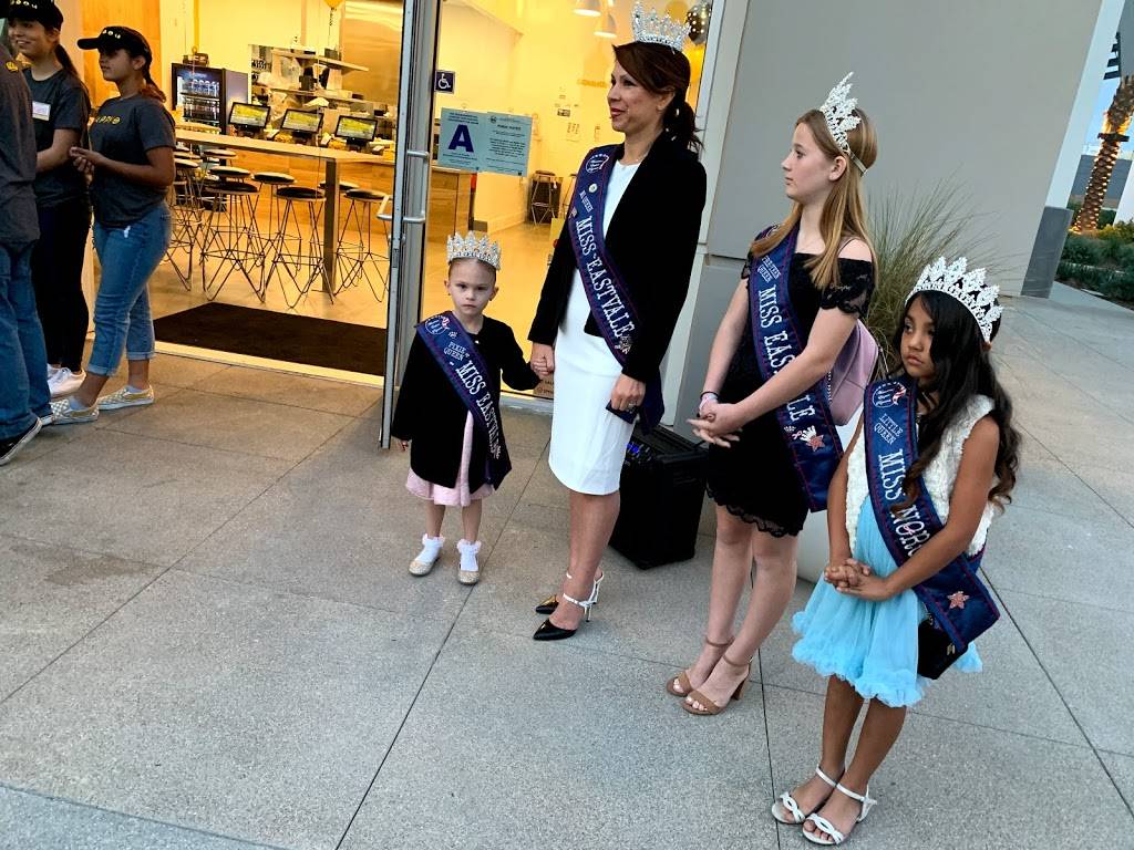 Which Wich | restaurant | 12565 Cantu-Galleano Ranch Rd, Eastvale, CA 91752, USA | 9519343332 OR +1 951-934-3332