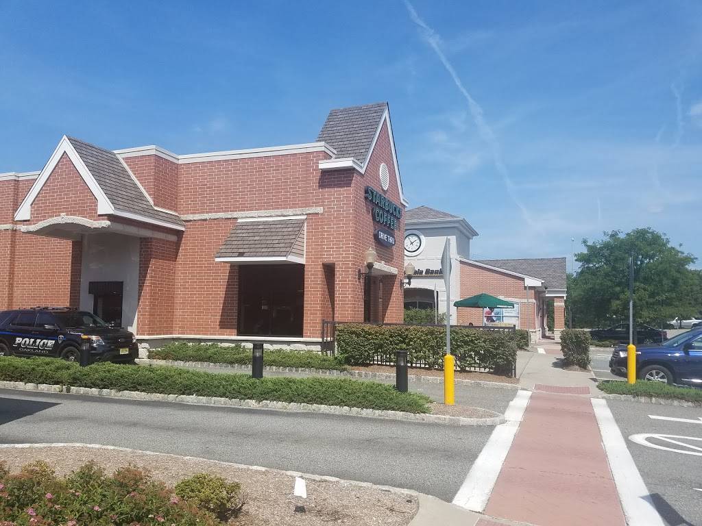 Starbucks | cafe | 411 Ramapo Valley Rd, Oakland, NJ 07436, USA | 2013371596 OR +1 201-337-1596