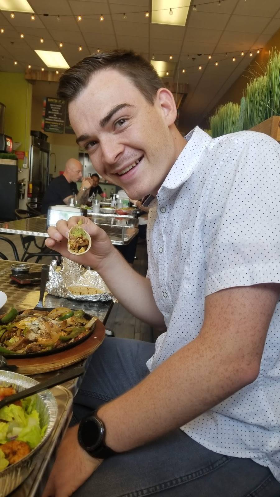 Fajita Express | restaurant | 2476 Nimmo Pkwy #126, Virginia Beach, VA 23456, USA | 7576891509 OR +1 757-689-1509