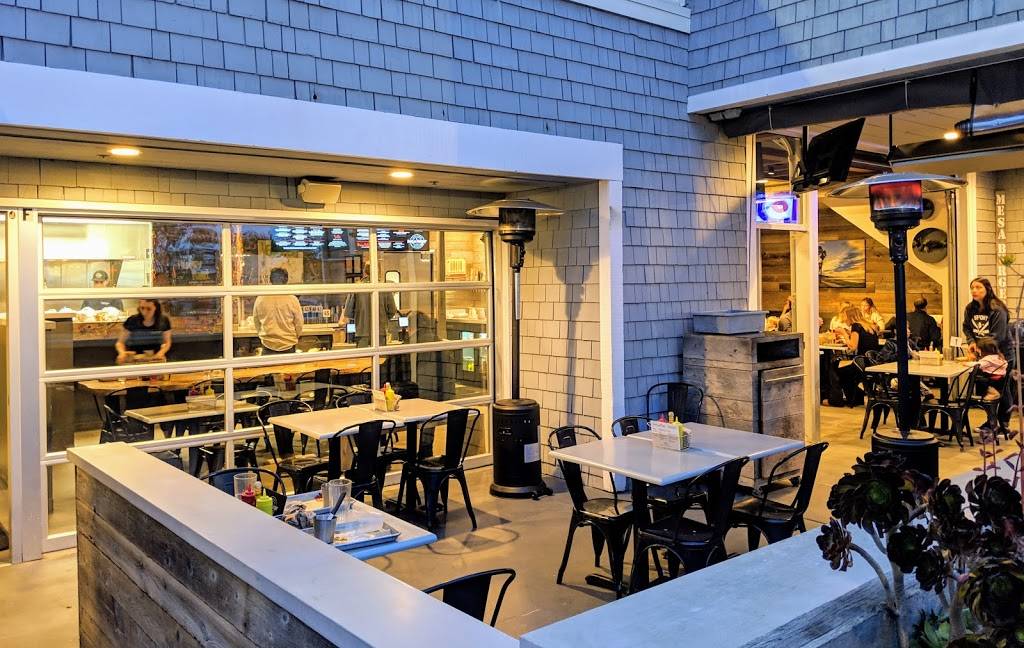 Mesa Burger | restaurant | 315 Meigs Rd, Santa Barbara, CA 93109, USA | 8059637492 OR +1 805-963-7492