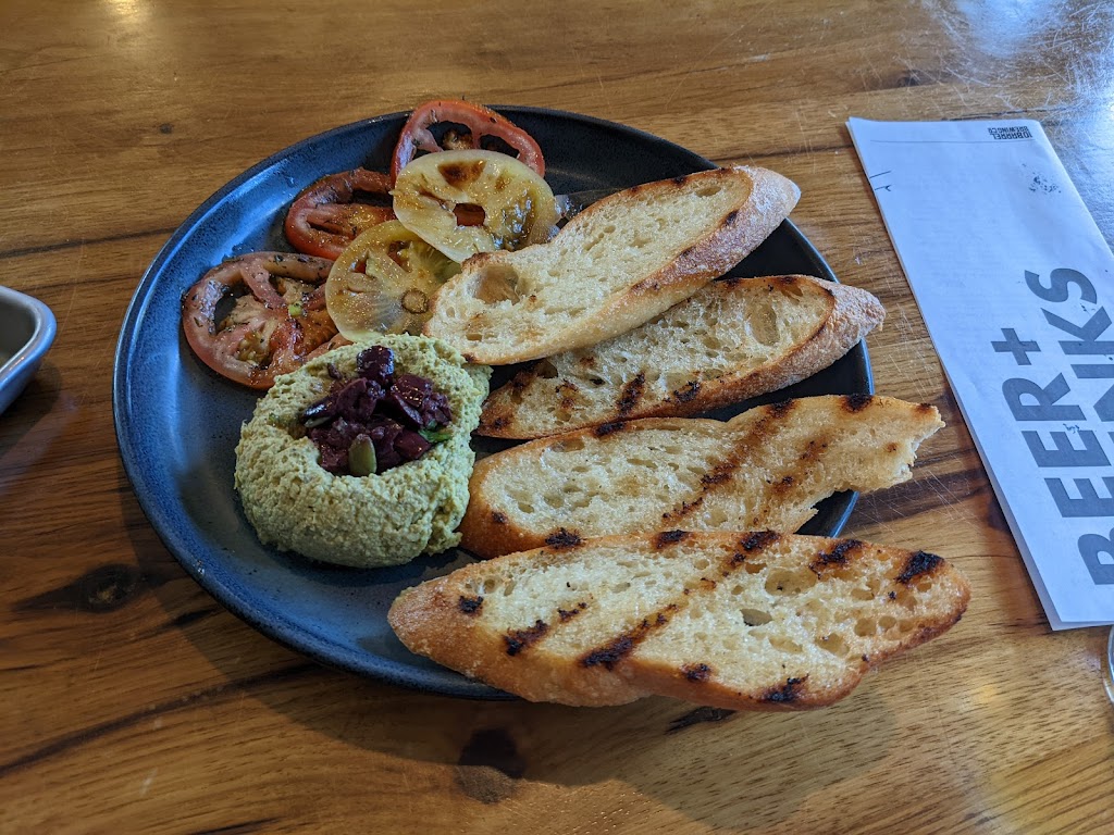 10 Barrel Brewing West Side Bend | restaurant | 1135 NW Galveston Ave, Bend, OR 97701, USA | 5416785228 OR +1 541-678-5228