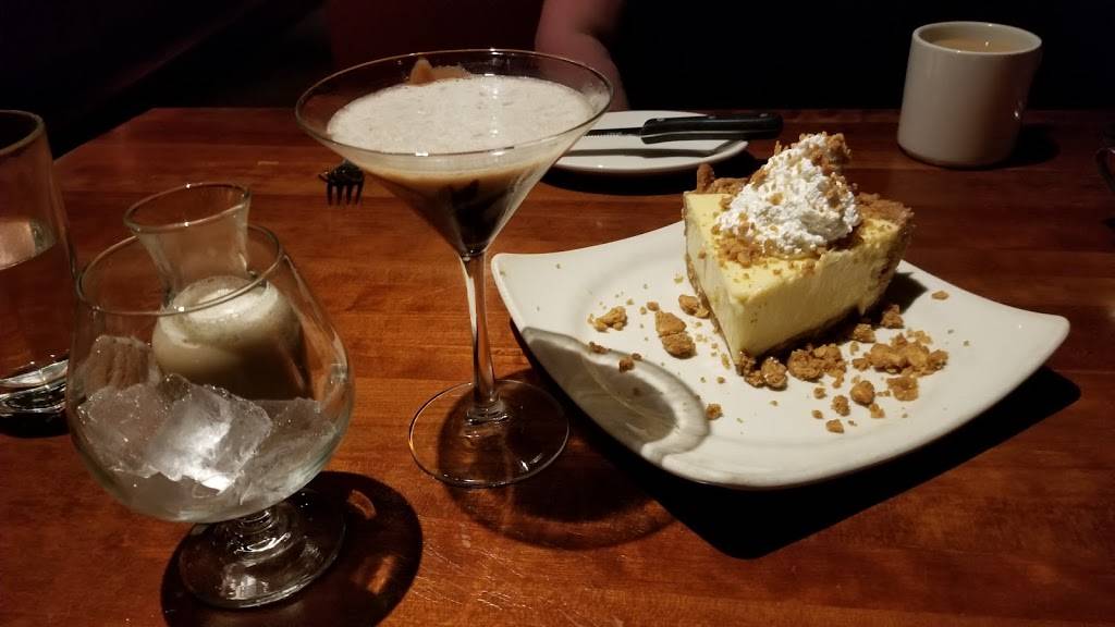 J. Alexanders Restaurant | restaurant | 10296 Bistro Dr, Jacksonville, FL 32246, USA | 9049967147 OR +1 904-996-7147